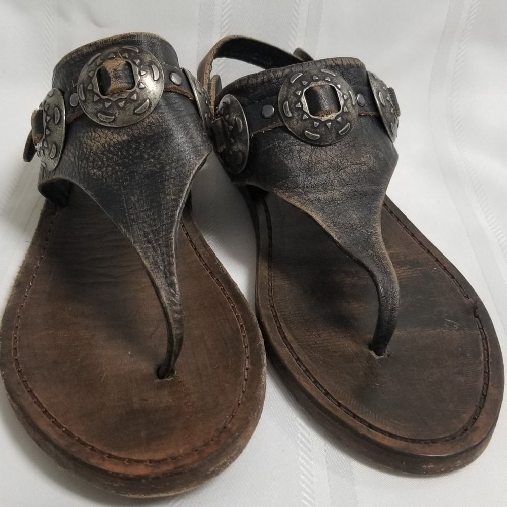 Matisse Brown Leather Thong Sandals with Silver Conchos
